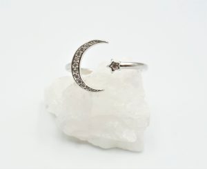 Anillo de plata ajustable media luna y estrella